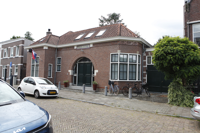 914417 Gezicht op de voormalige politiepost Gerard Doustraat 4 te Utrecht.